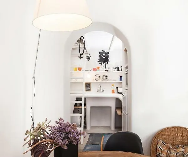 別荘 Eclectic & Artistic House In